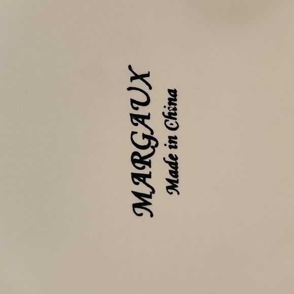 Margaux porcelain teapot - Picture 6 of 6